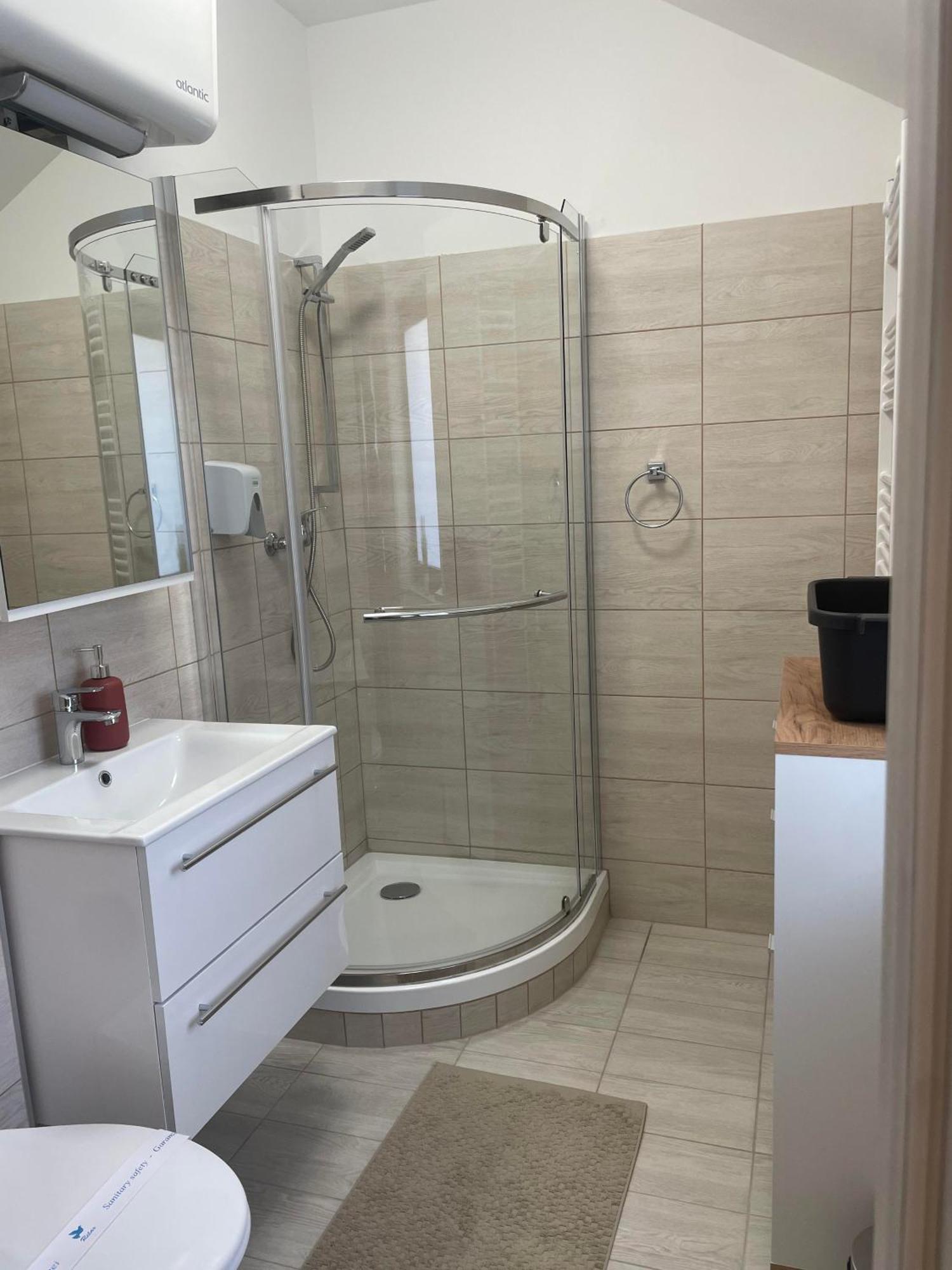 FotSzent Benedek Apartman公寓 外观 照片