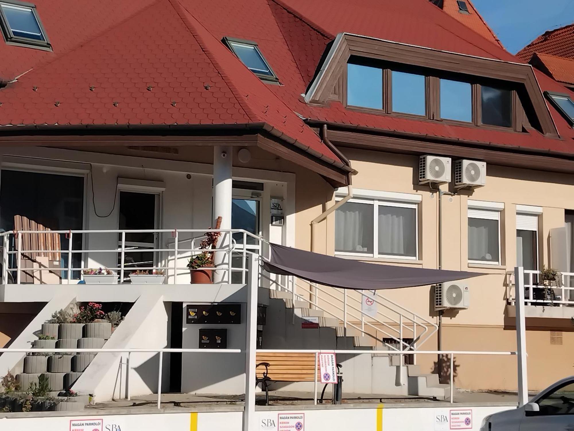 FotSzent Benedek Apartman公寓 外观 照片