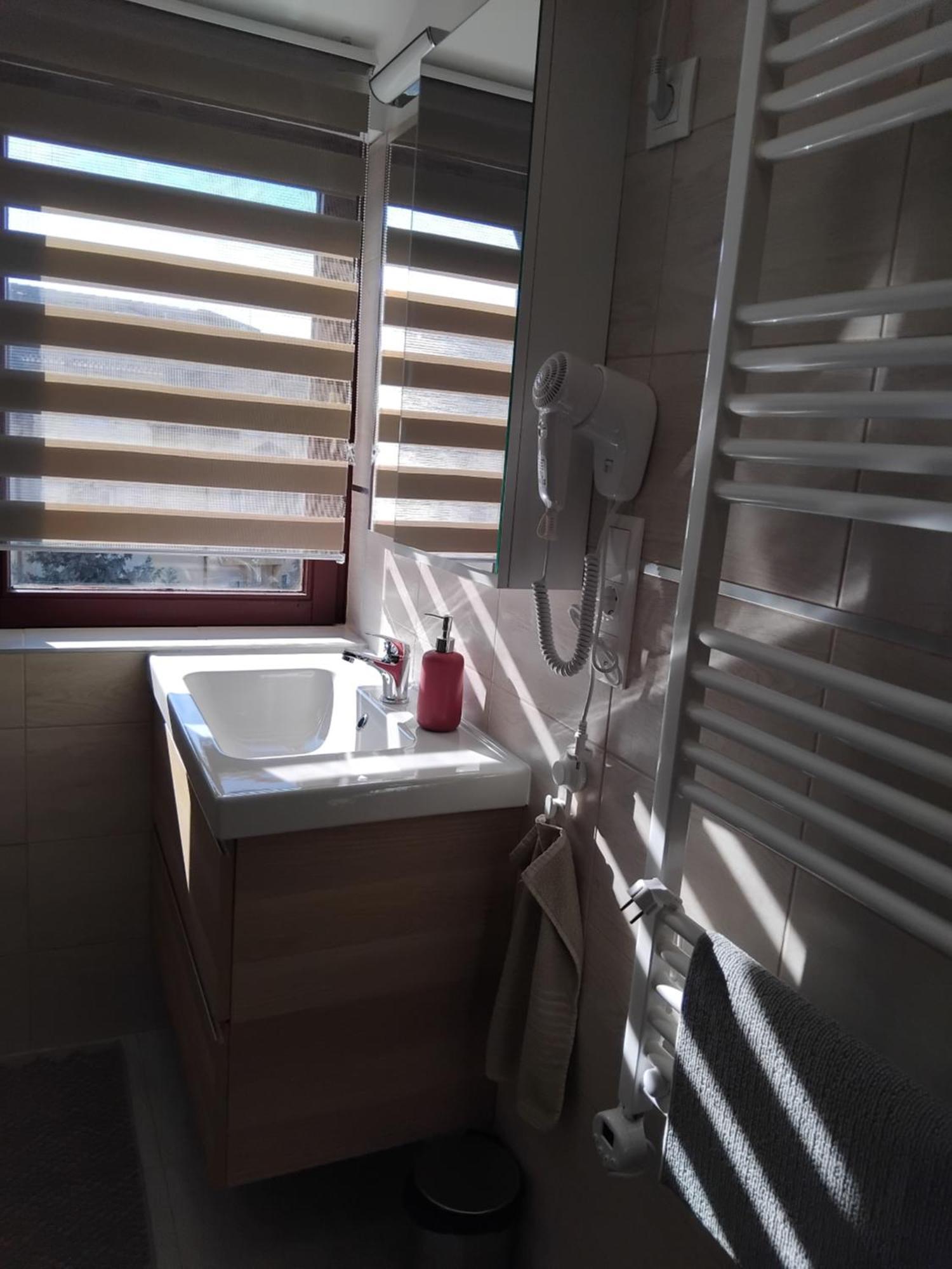 FotSzent Benedek Apartman公寓 外观 照片